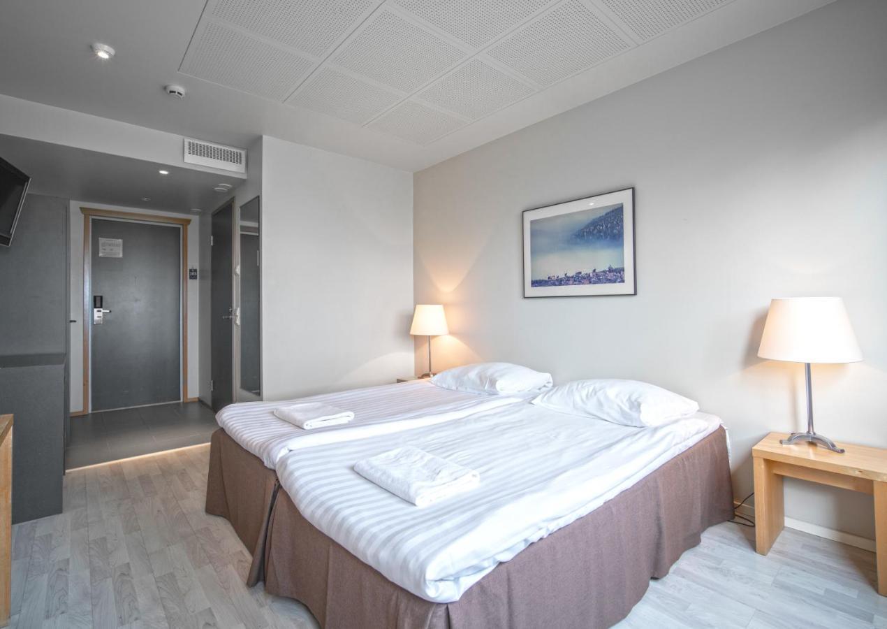 Ski-Inn Hotel Pyhaetunturi Bagian luar foto