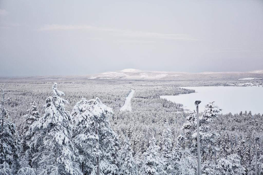 Ski-Inn Hotel Pyhaetunturi Bagian luar foto